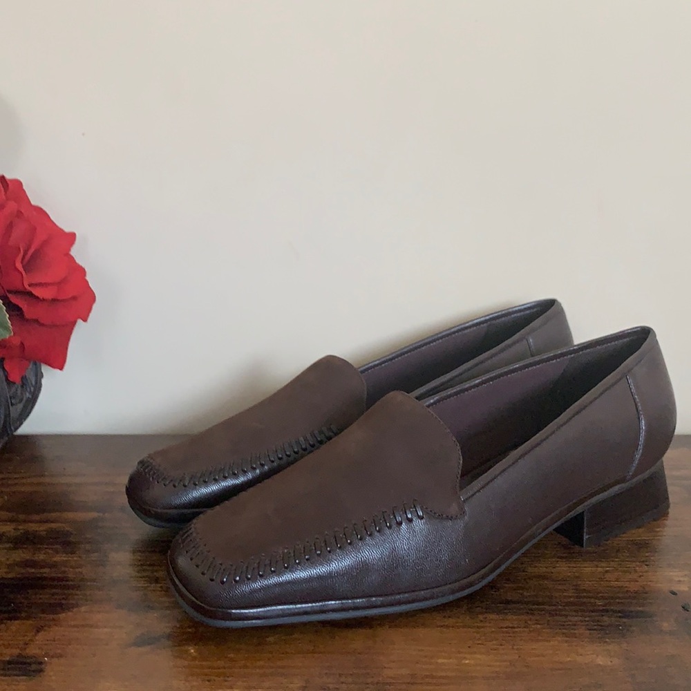 NWOT Naturalizer Dark Brown Loafers, 10W